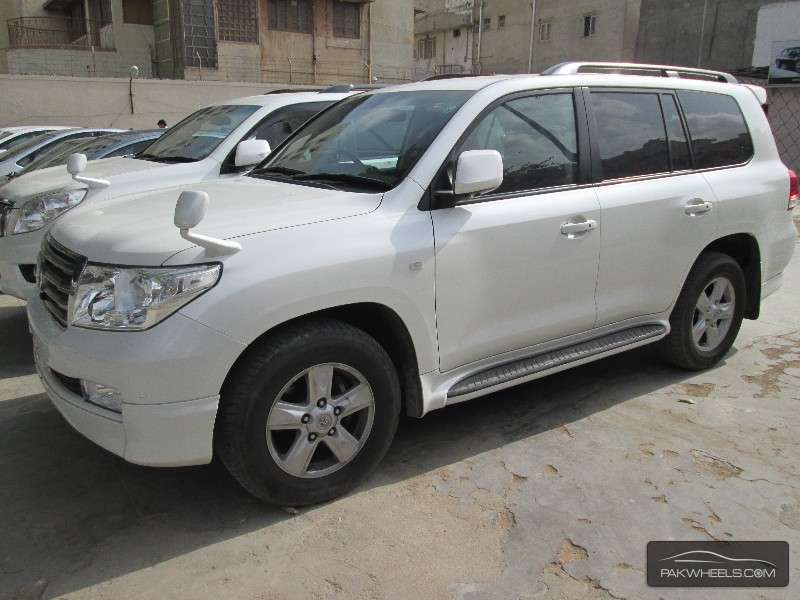 Toyota prado 2009 price in pakistan