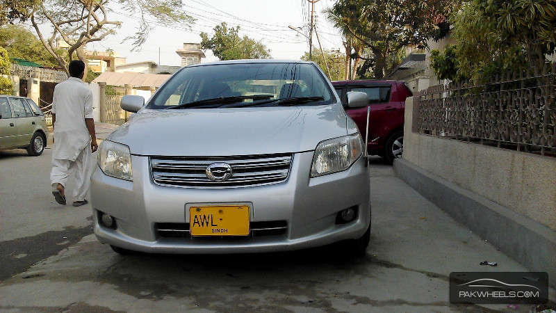 Toyota axio 2011 price in pakistan