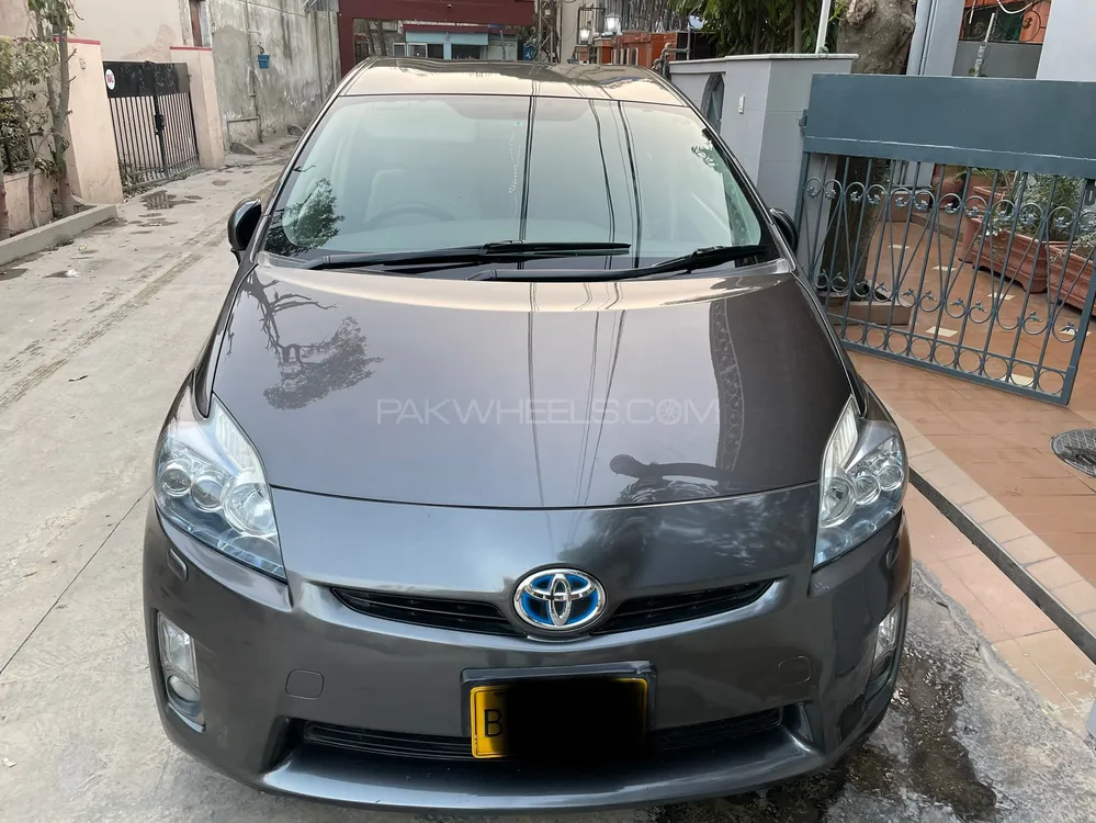 Toyota Prius S Led Edition For Sale In Lahore Pakwheels