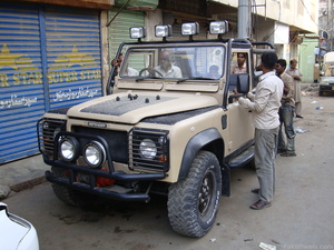 Land Rover Defender - 1994