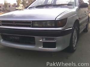 Mitsubishi Lancer - 1989
