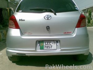 Toyota Vitz - 2006