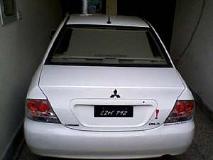 Mitsubishi Lancer - 2005