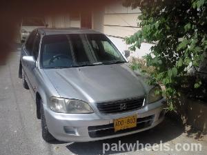 ہونڈا سٹی - 2001
