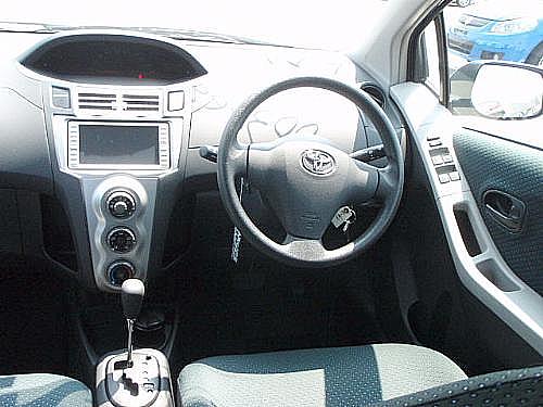 Toyota Vitz - 2005 Vikz Image-1