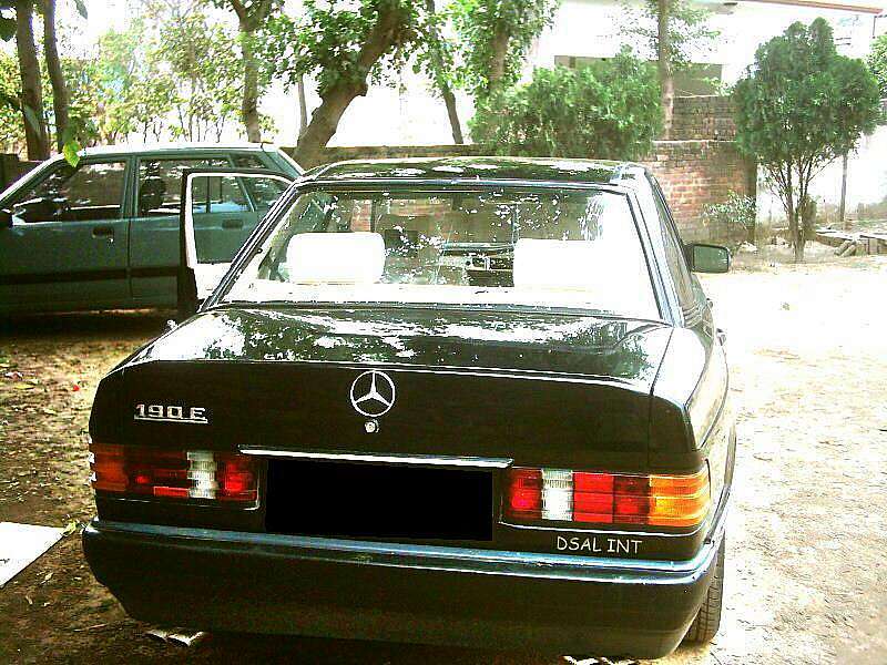 Mercedes Benz E Class - 1986 baby Mercedes Benz E Class - 1986 baby Image-3