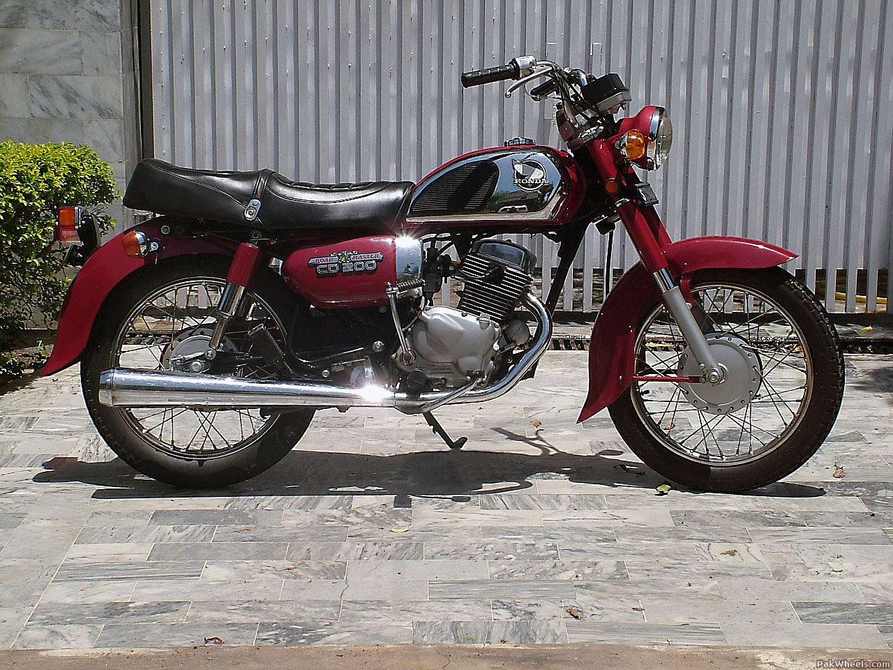 Honda Other - 1984 Guzzler Image-1