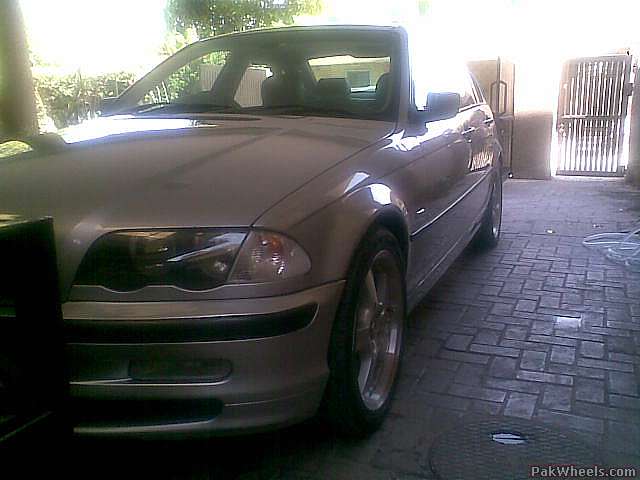 BMW 3 Series - 2000 Smacky Image-1