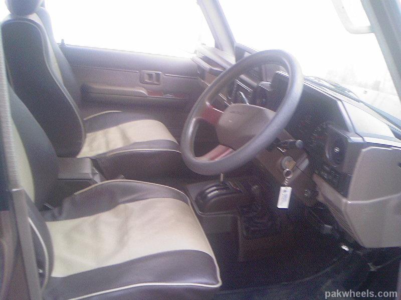 Toyota Land Cruiser - 1992 nothing Toyota Land Cruiser - 1992 nothing Image-2