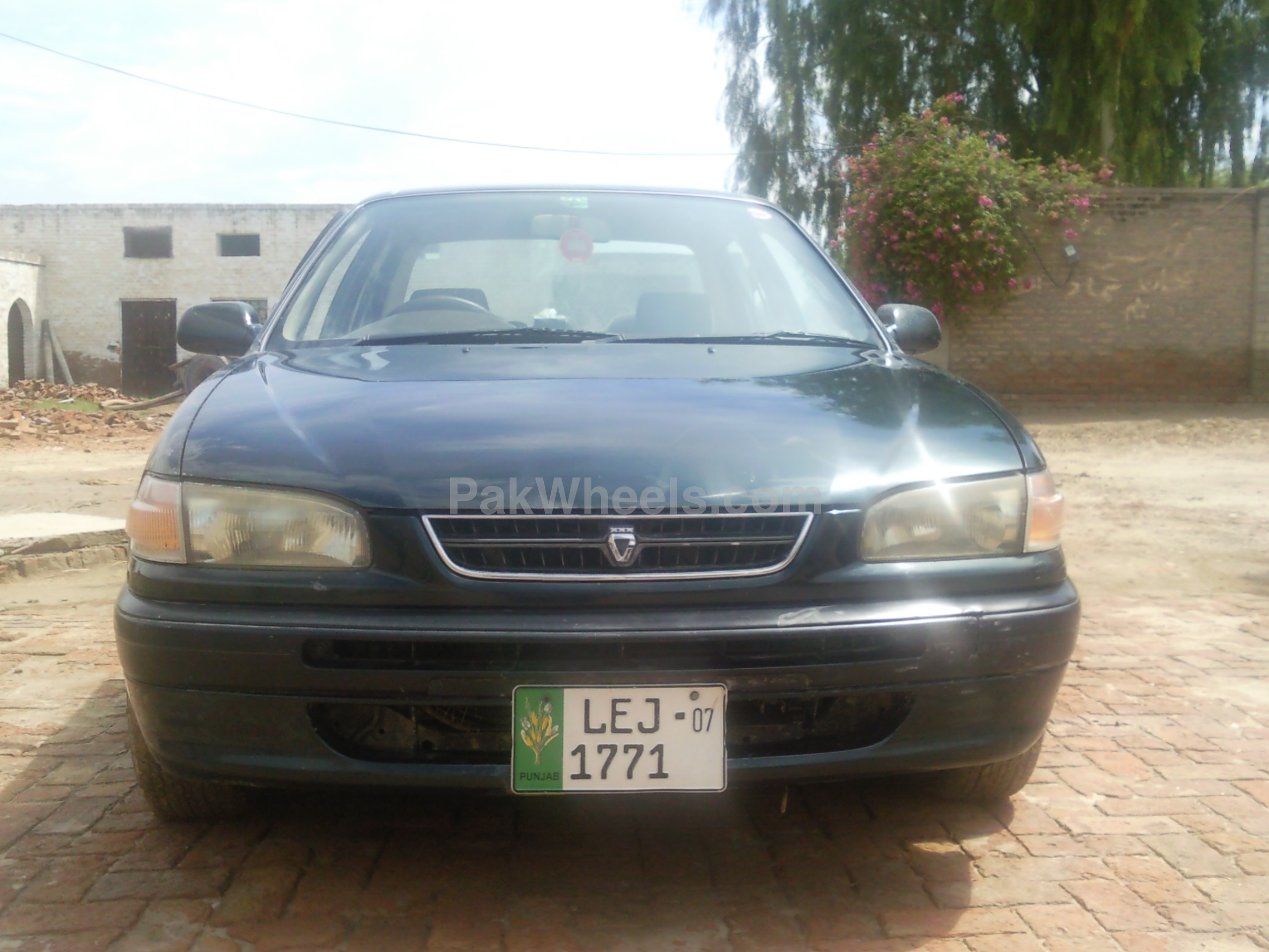Toyota Corolla 1997 for Sale in Vehari Image-1