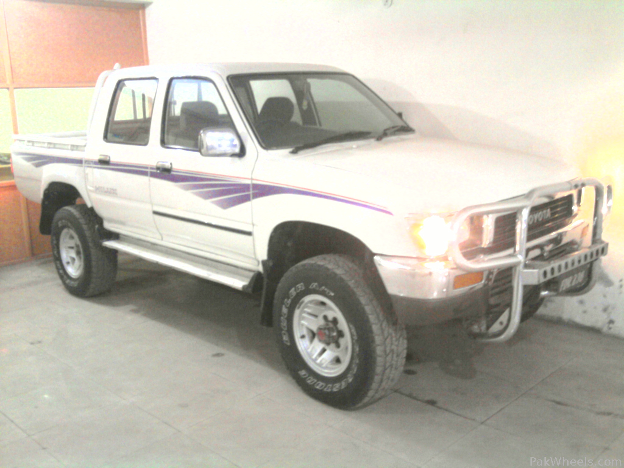 Toyota Hilux - 1994 Double Cabin 4*4 Image-1