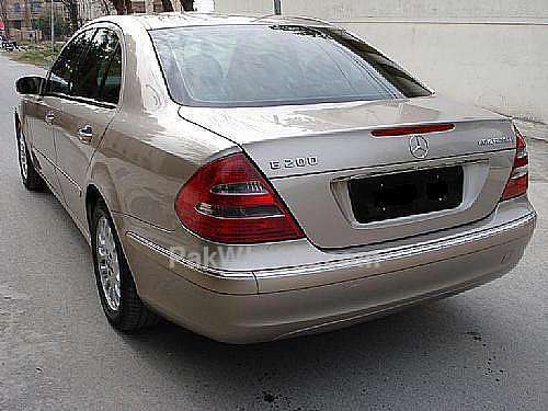 Mercedes Benz E Class - 2004 can Mercedes Benz E Class - 2004 can Image-2