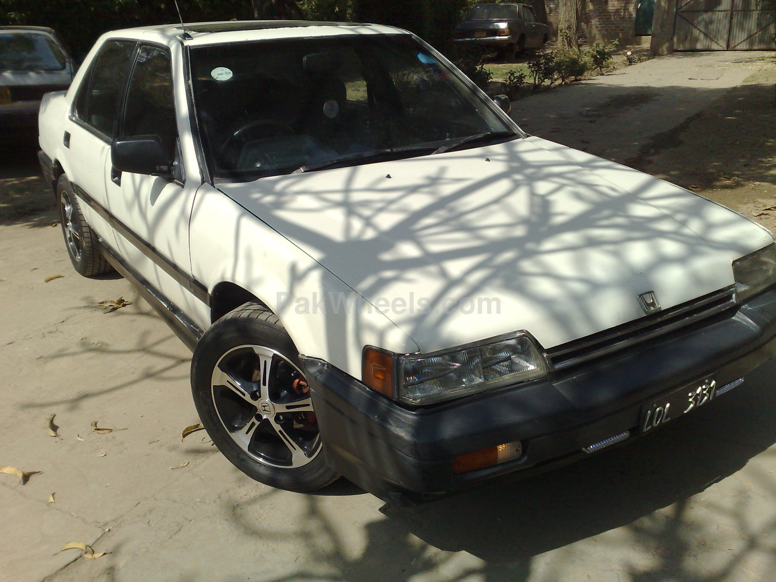 Honda Accord - 1988 Whitee Honda Accord - 1988 Whitee Image-2