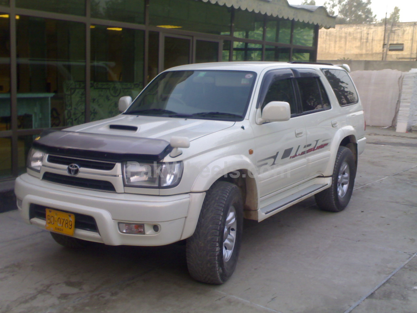 Toyota Hilux - 2002 ssr Image-1