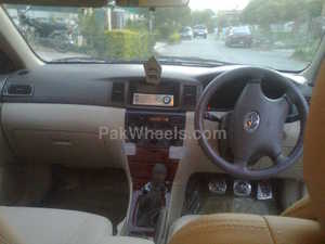 Toyota Corolla - 2005