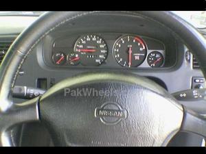 Nissan Skyline - 1999
