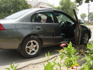 ہونڈا سوک - 2001
