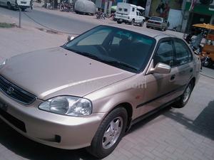 ہونڈا سوک - 2000