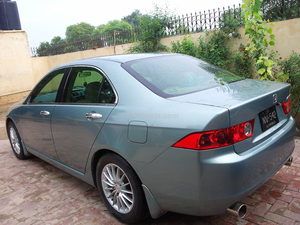 Honda Accord - 2003