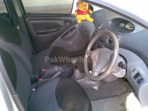 Toyota Vitz - 1999