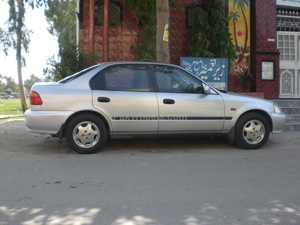 ہونڈا سوک - 2000