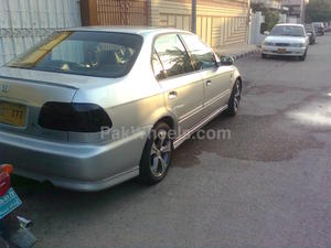ہونڈا سوک - 2000