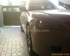 Honda Civic - 2004