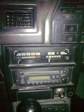 Nissan Sunny - 1990