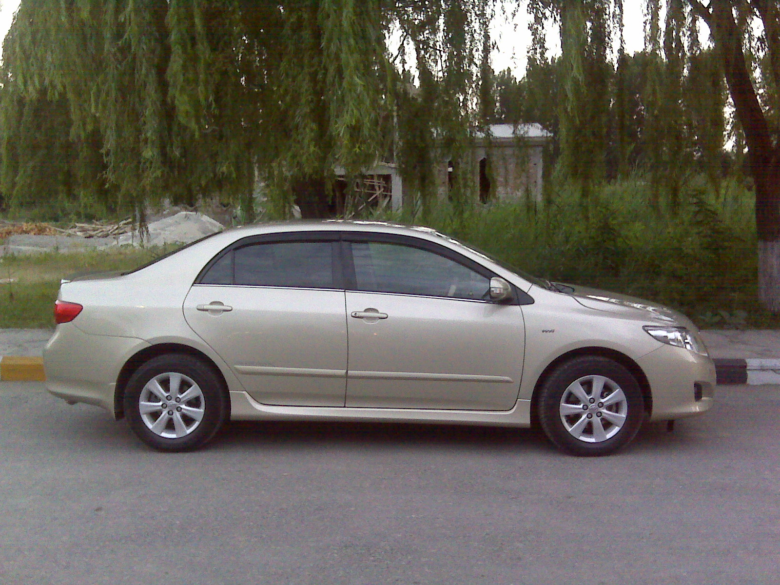 Toyota Corolla - 2008 Mobeen Image-1