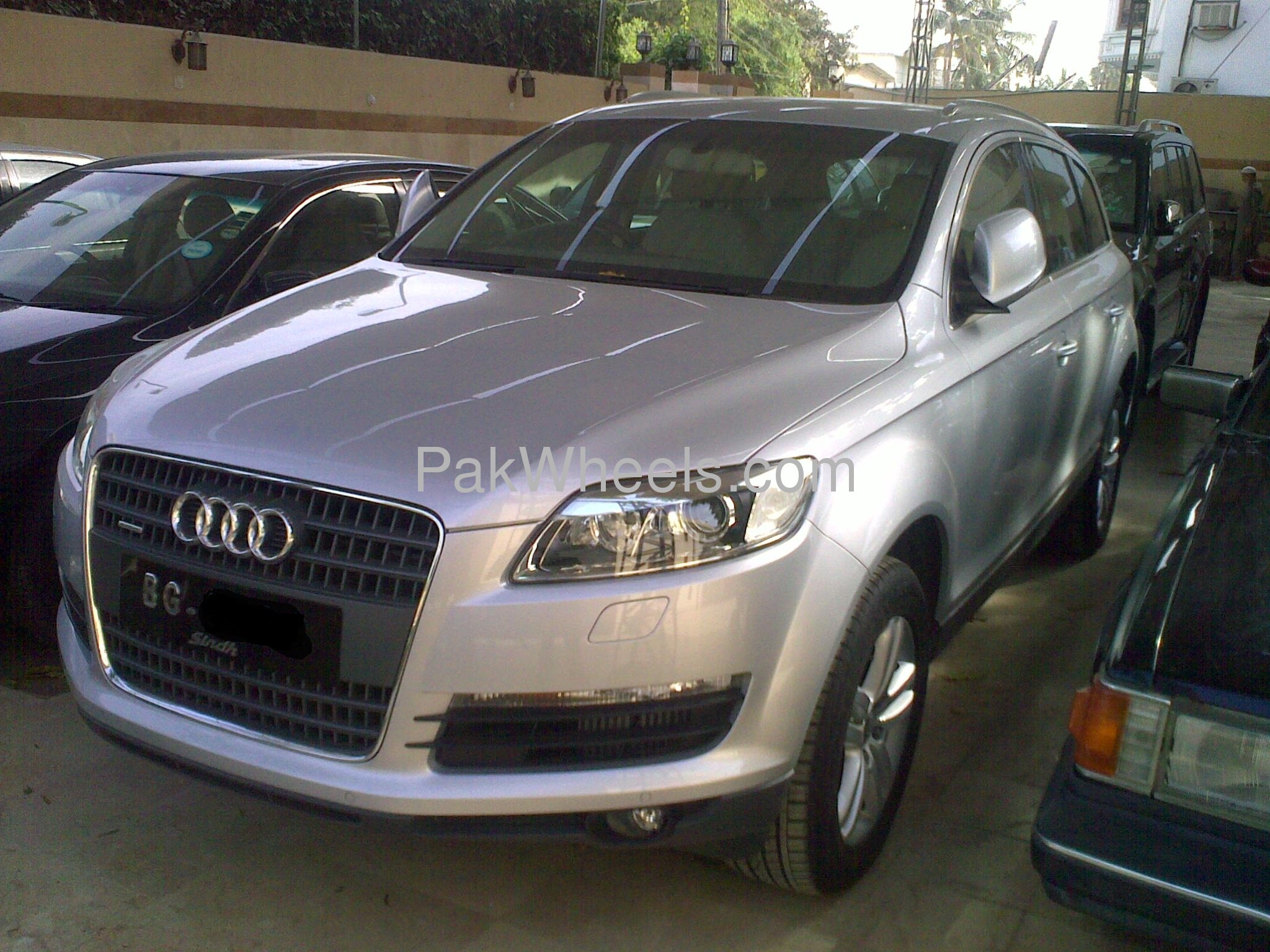 Audi Q7 2009 for Sale in Karachi Image-1