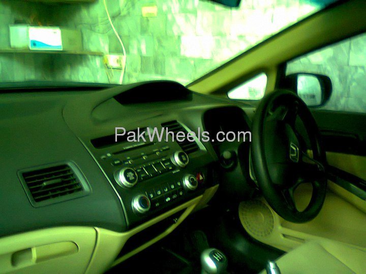 Honda Civic 2006 for Sale in Multan Image-1