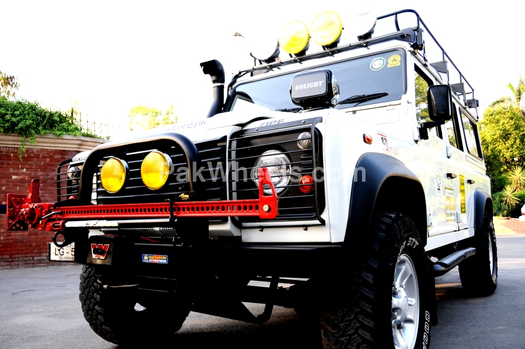 Land Rover Defender 2007 for Sale in Lahore Image-1