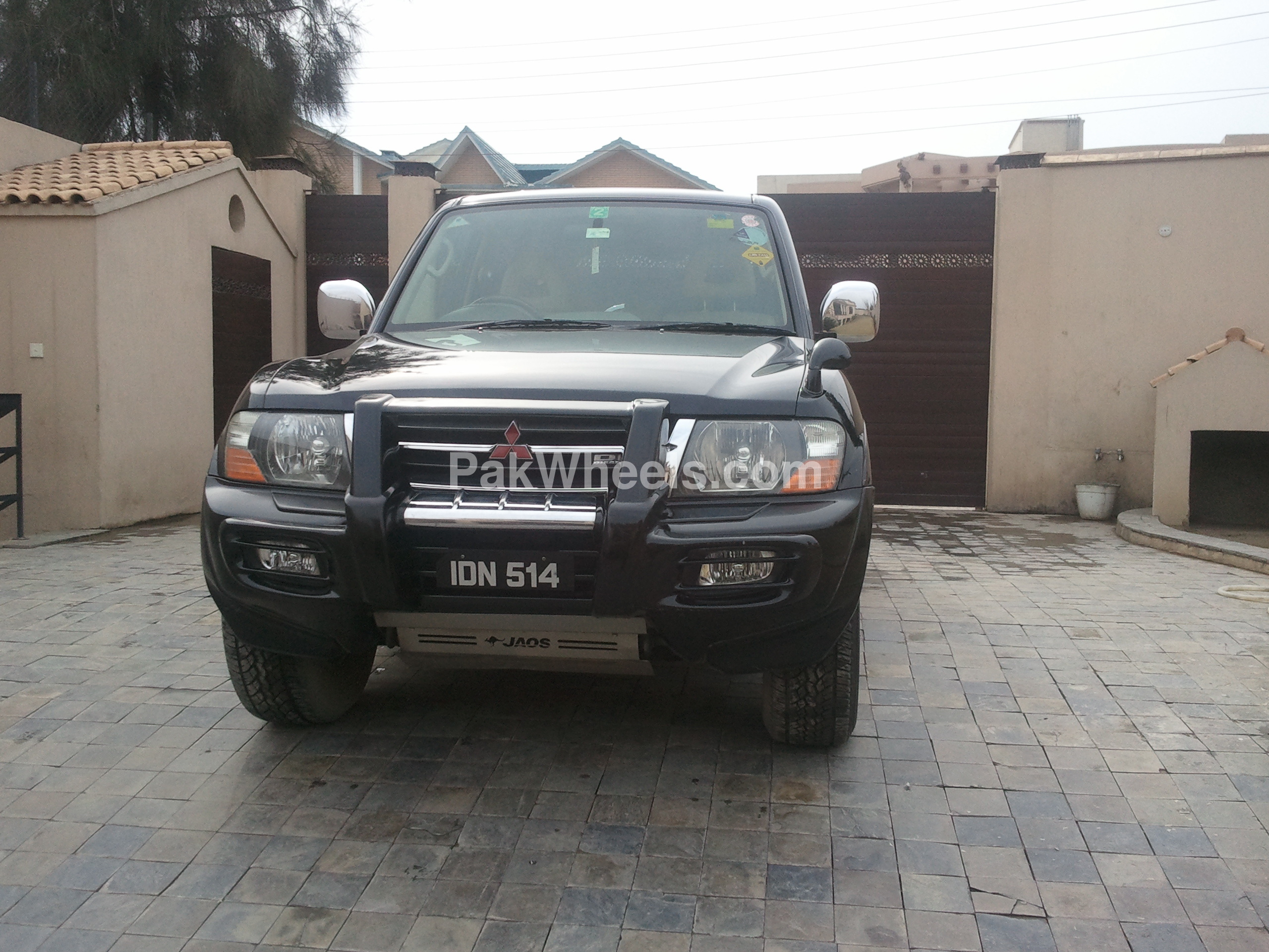 Mitsubishi Pajero 2002 for Sale in Peshawar Image-1