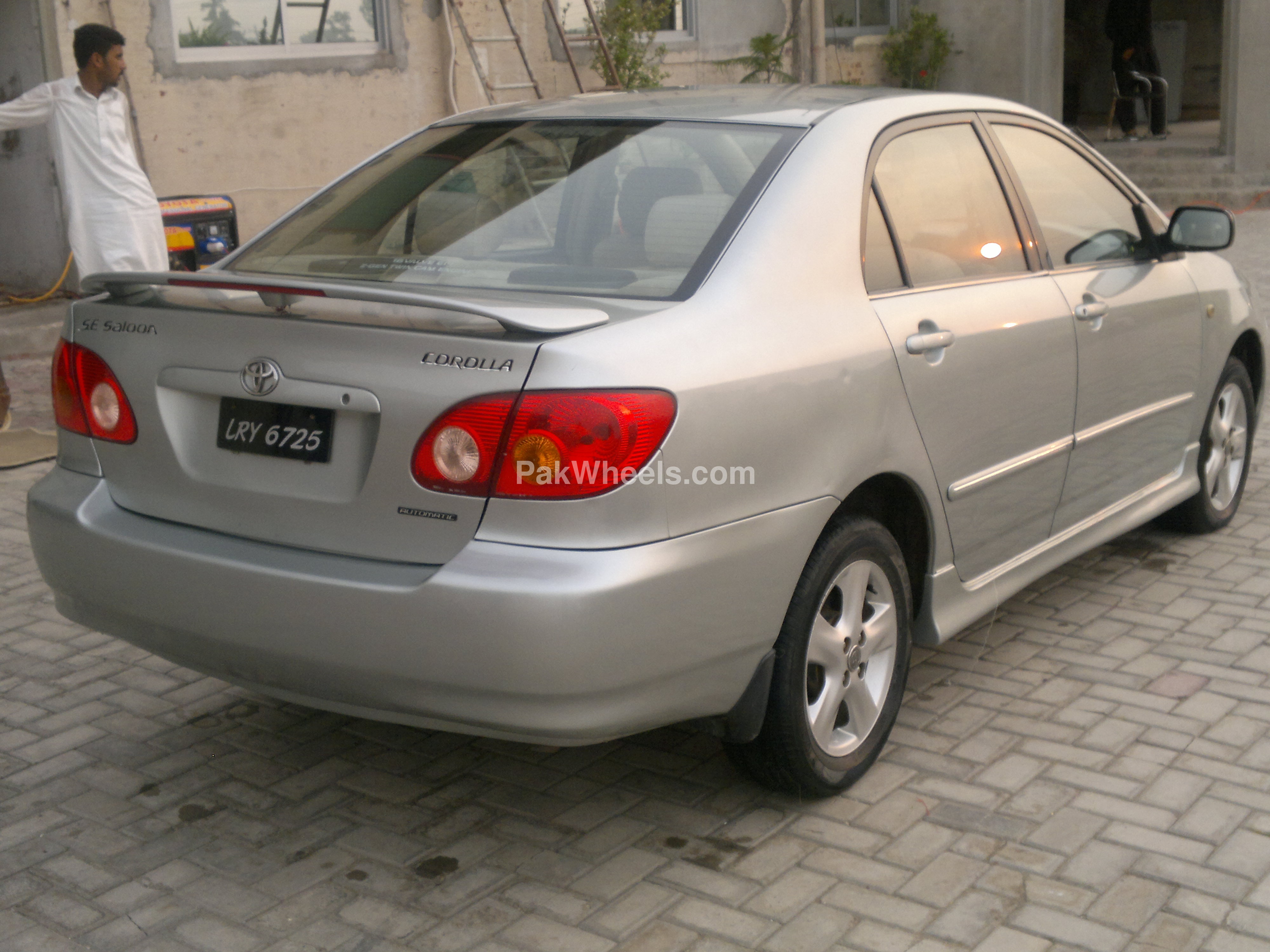 Toyota Corolla 2004 for Sale in Gujranwala Image-1
