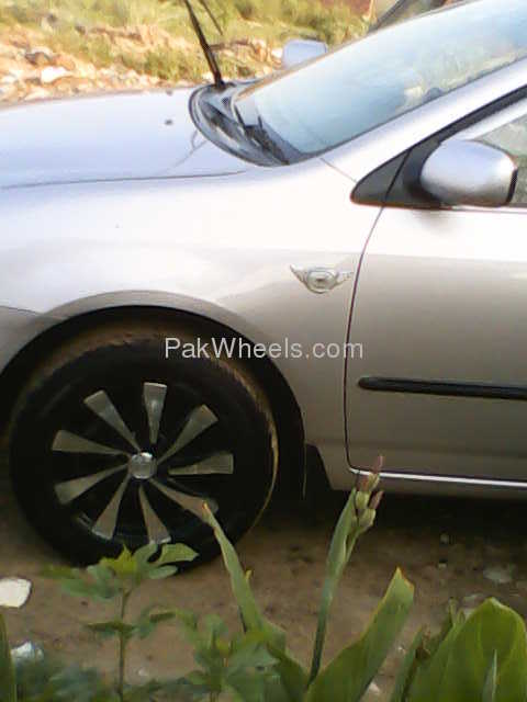Toyota Corolla 2004 for Sale in Mandi bahauddin Image-1