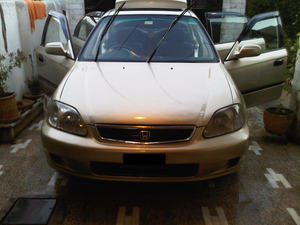 ہونڈا سوک - 2000