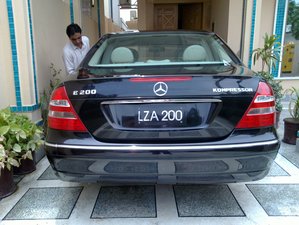 Mercedes Benz E Class - 2008