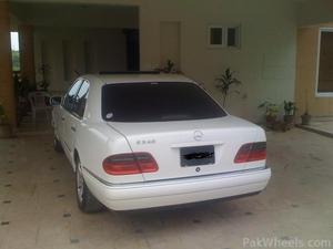 مرسڈیز بینز ای کلاس - 2000