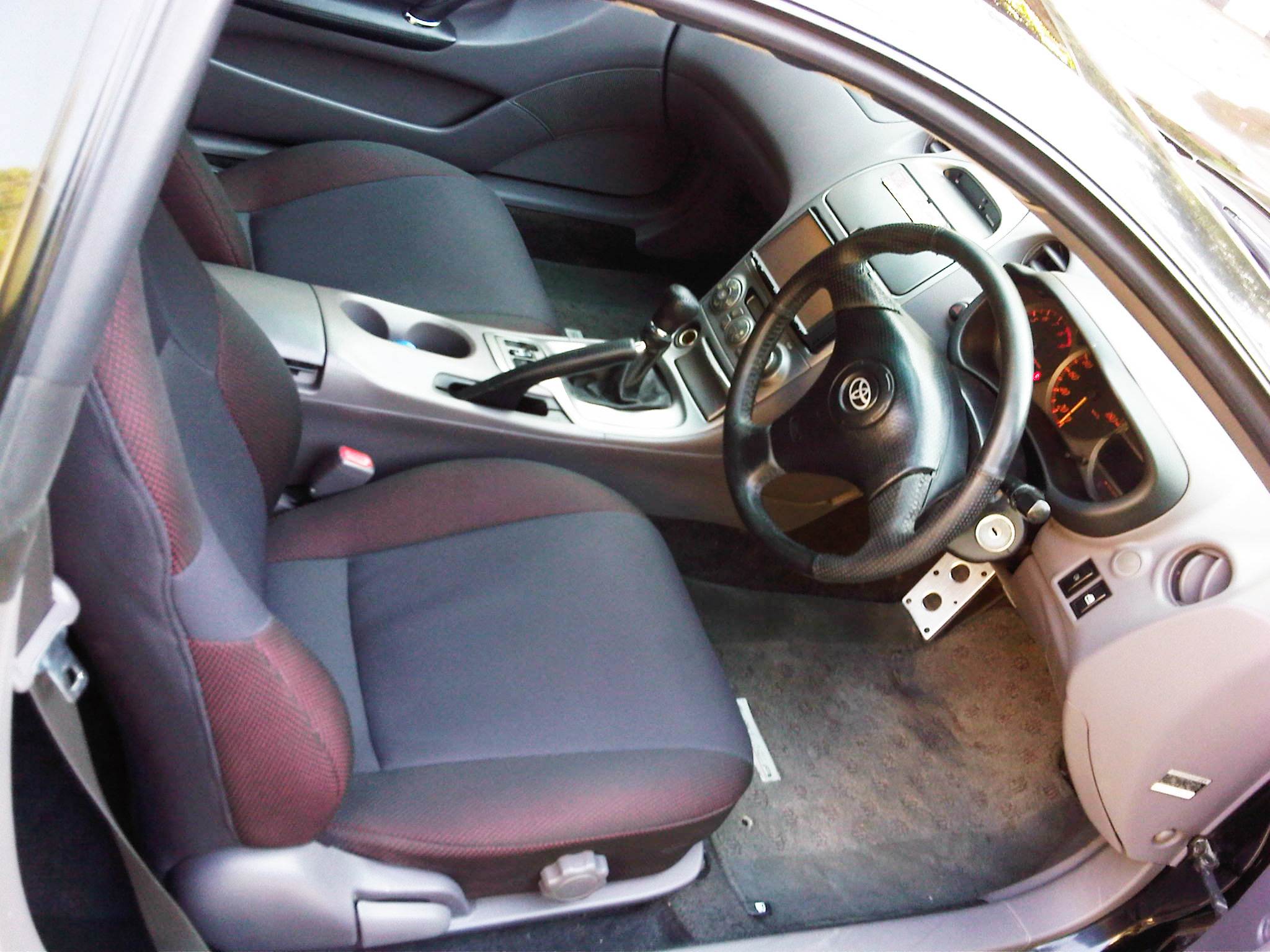 Toyota Celica - 2001 Sleek Car Toyota Celica - 2001 Sleek Car Image-2