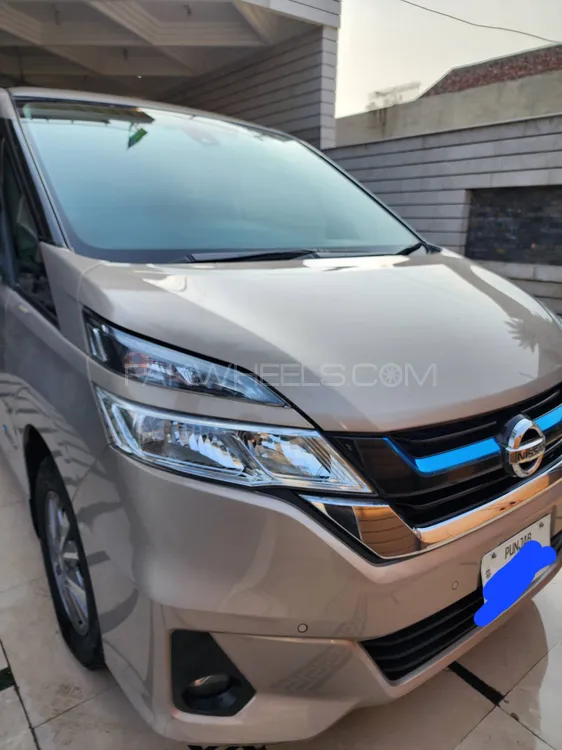 Nissan Serena 2018 for sale in Faisalabad