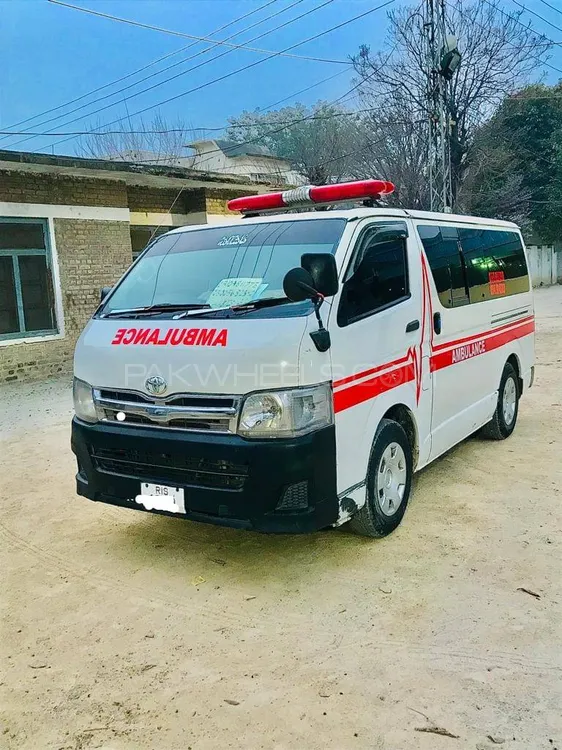Toyota Hiace 2006 for Sale in Swabi Image-1
