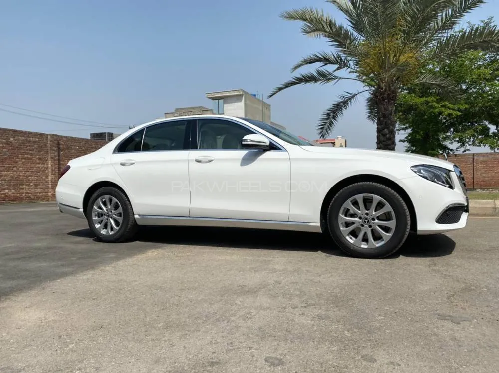 Mercedes Benz E Class 2020 for Sale in Sialkot Image-1