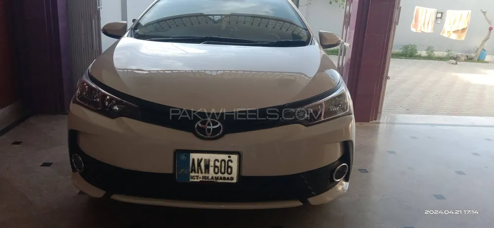 Toyota Corolla 2018 for Sale in Akora khattak Image-1