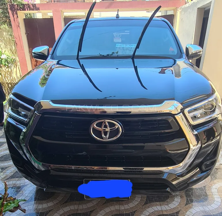 Toyota Hilux 2021 for Sale in Karachi Image-1