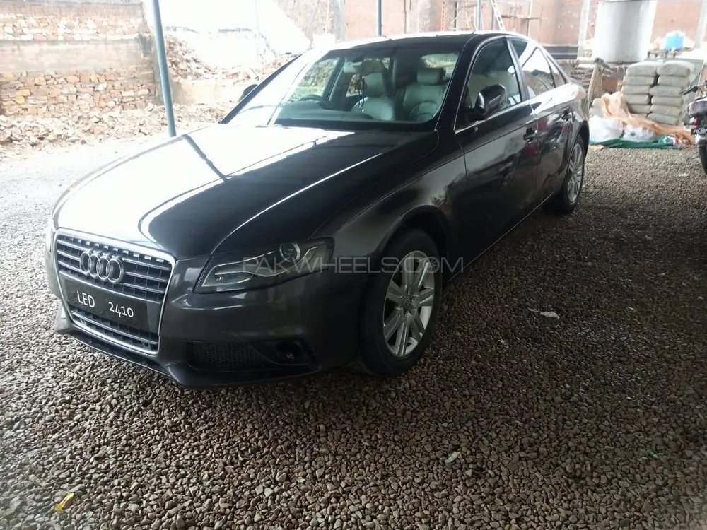 Audi A4 2010 for Sale in Swabi Image-1