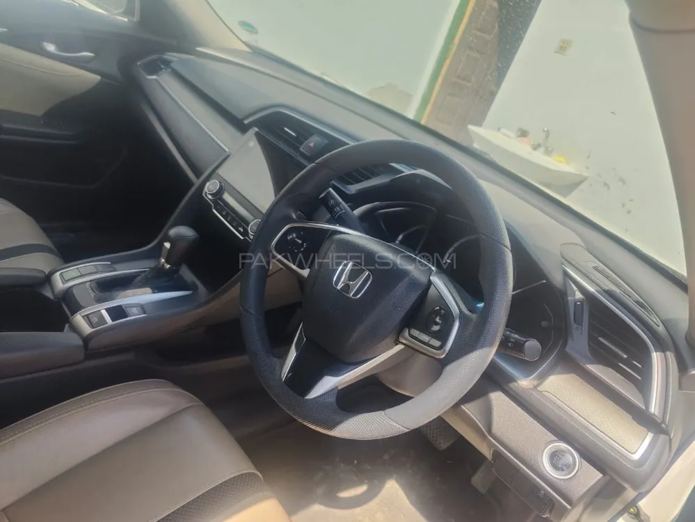 Honda Civic 2021 for Sale in Layyah Image-1