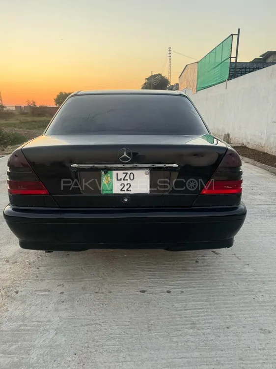 Mercedes Benz C Class 1988 for sale in Islamabad