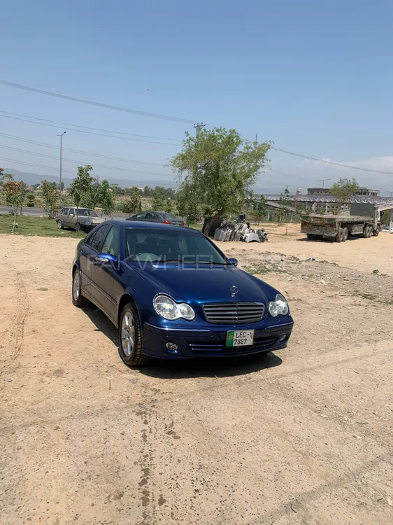 Mercedes Benz C Class 2004 for sale in Islamabad