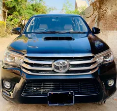 Toyota Hilux SR5 2004 for Sale