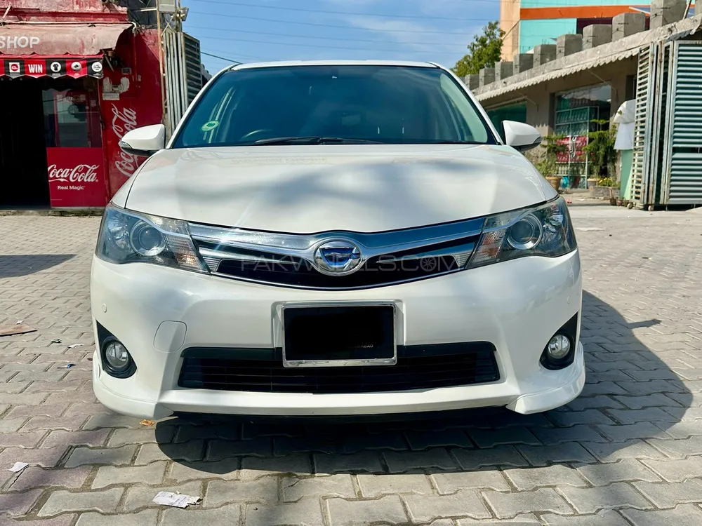 Toyota Corolla Axio 2014 for sale in Peshawar